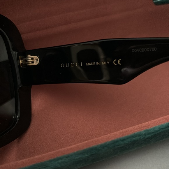 GUCCI Sunglasses - Picture 4 of 4